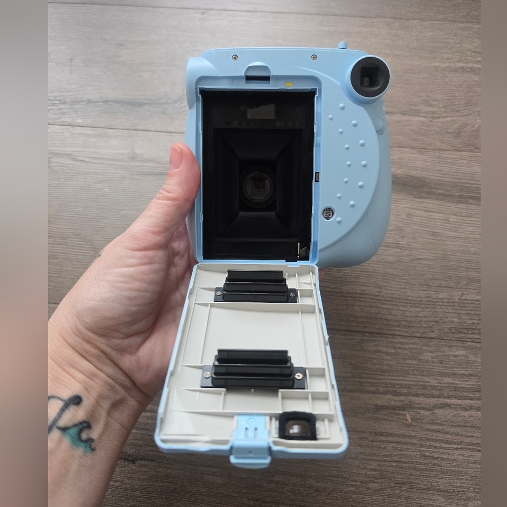 Instax Mini 75 Blue - Picture 3 of 5